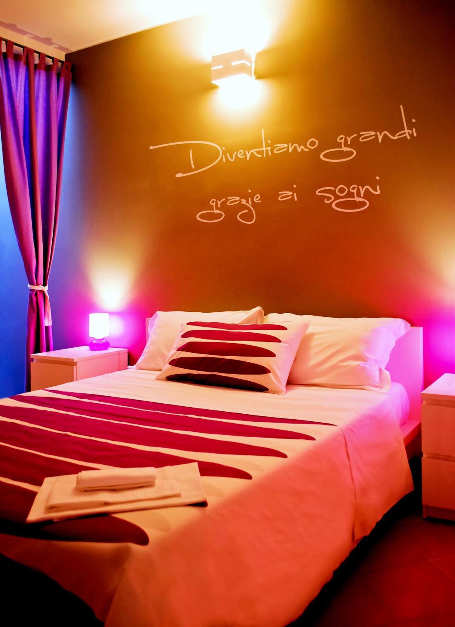 Bed And Breakfast Charming House Barletta Szoba fotó