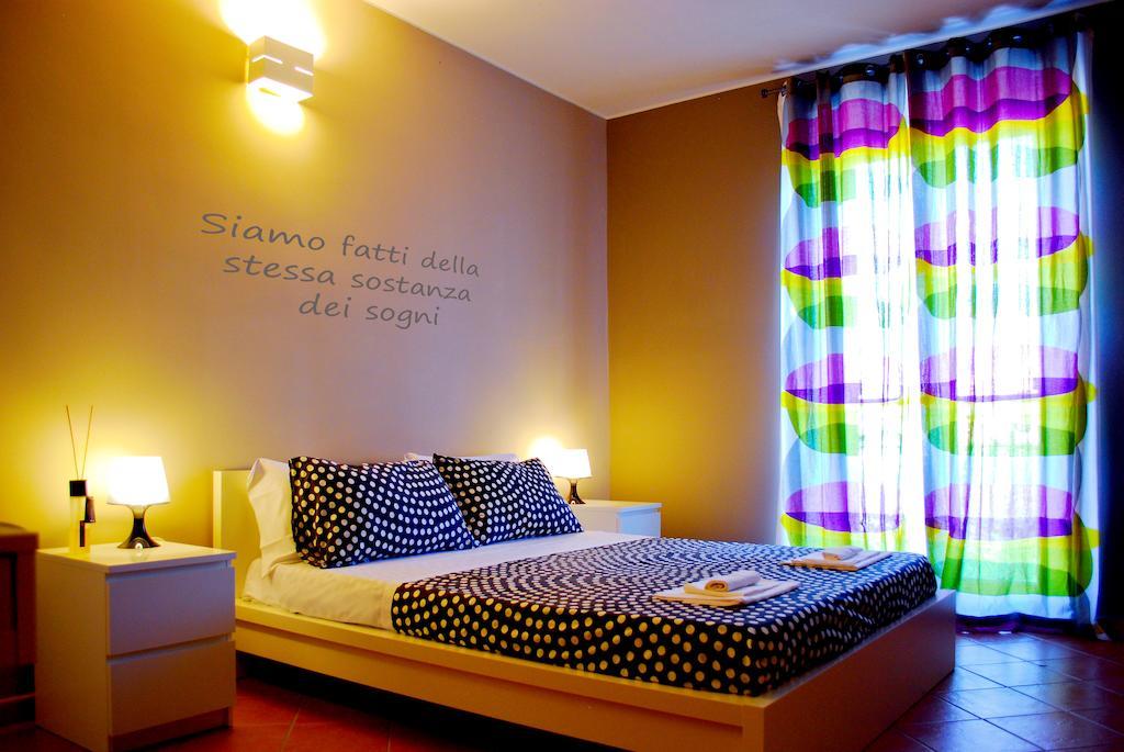 Bed And Breakfast Charming House Barletta Szoba fotó