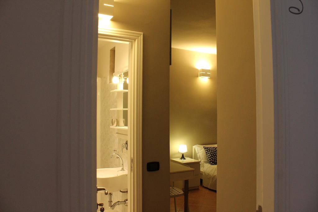 Bed And Breakfast Charming House Barletta Szoba fotó